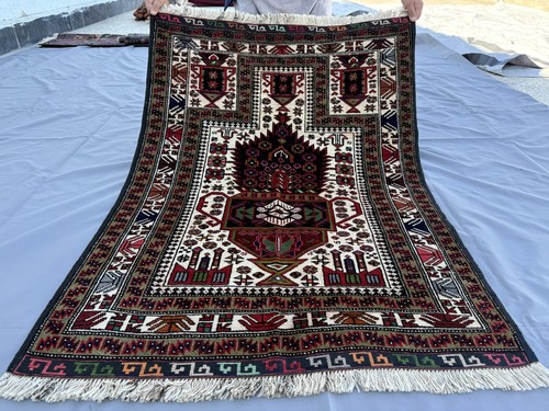 Fine hand knotted - fine, afghan