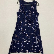 41 Hawthorn Navy Floral