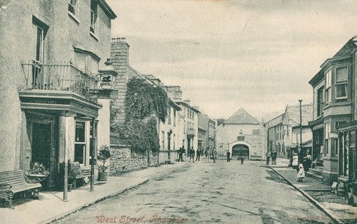 West street rhayader - street,