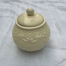 Sweet Off White Cream Lidded Jar With Good Seal 8210F