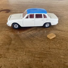 DINKY TOYS 135 TRIUMPH 2000 -