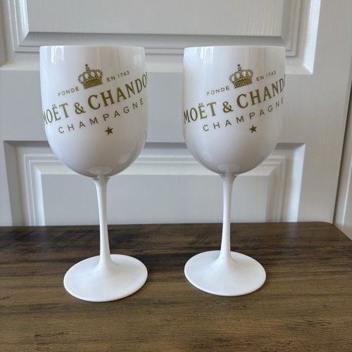 White plastic moet chandon - moet, &