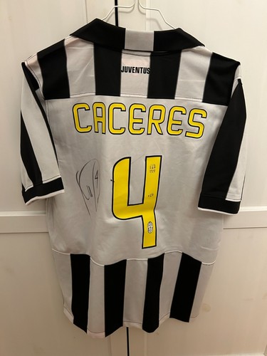Juventus caceres signed - juventus,