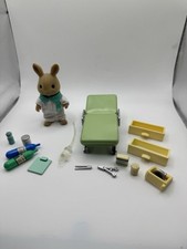 Sylvanian Families Paramedic