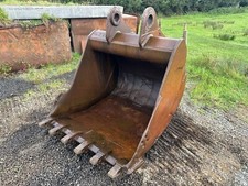 4ft 6 Digging Bucket to suit 20 to 30ton Digger 90mm Pin Can Deliver Nationwide*