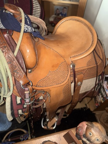 Western saddle custom made - saddle,