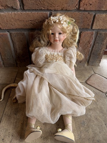 Rare mundia collector doll - doll, by