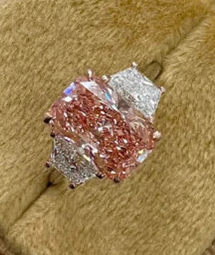 Carat pink radiant diamond - pink,