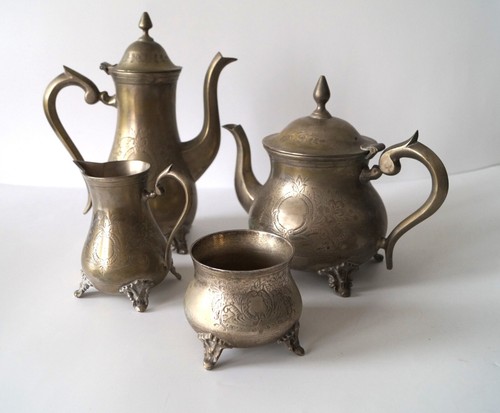 Tea set of 4 - e.p.n.s,