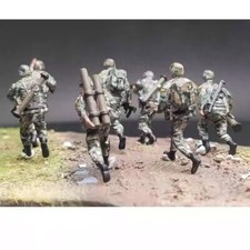 1/72 Follow the Squad Leader