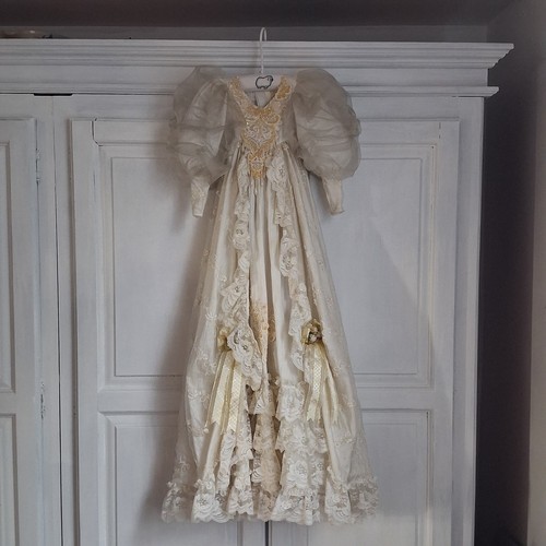 Stunning vintage dolls dress - vintage,