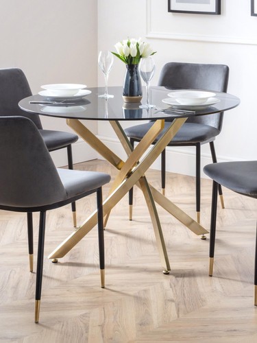Montero round table - montero,