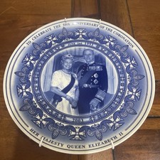 Wedgwood Commemorative Plate – Queen Elizabeth II 50th Coronation Anniversary