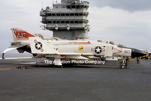 Navy mcdonnell f 4j - navy, f-4j
