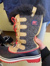 Sorel Women's Snow Boot, Size