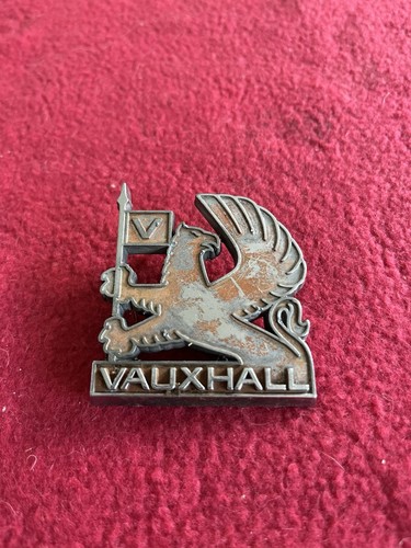 Vauxhall griffin badge part - badge,,