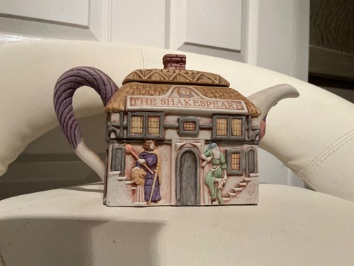Shakespeare pub teapot - shakespeare,