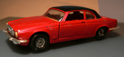 Corgi jaguar model car - corgi,
