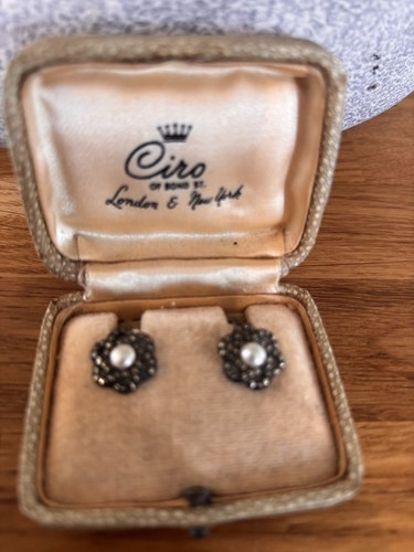 Pair silver art - pair,