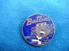 BUTLINS CLACTON 1947 Holiday Camp SINGING CAMPER blue & white enamel pin badge