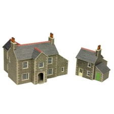 Metcalfe PN150 Manor Farm Buildings N Gauge Kit