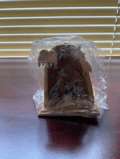 Wooden Manger Figurine