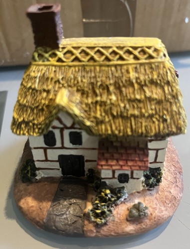 Cottage ornament - cottage,