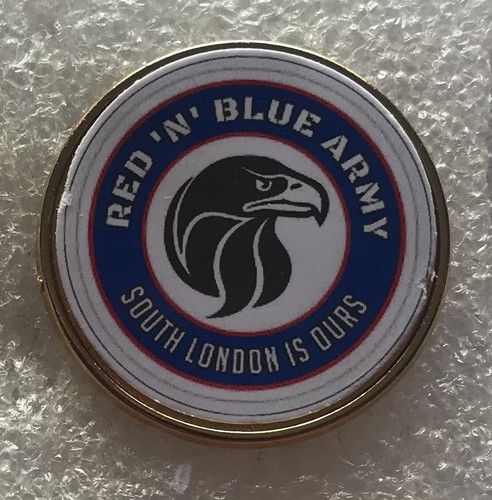Football soccer fans pin - football, soccer/fans