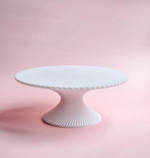 Cake Stand | Elegant Wedding Cake Pedestal | Dessert Display 25cm x 10cm (large)