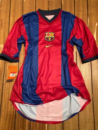 Barcelona 1998 99 - fc., player