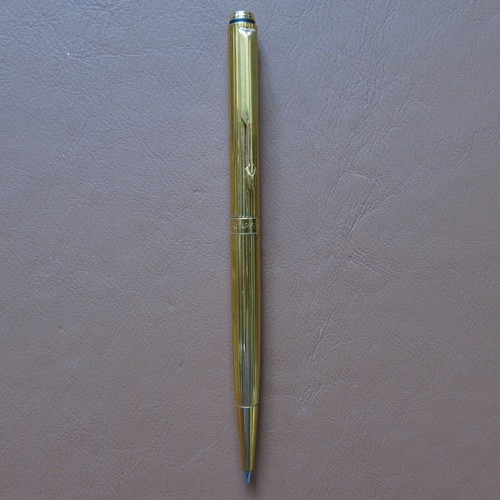 Vintage parker insignia - vintage, "insignia"