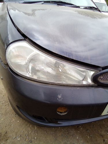 Ford mondeo headlight headlamp - ford,