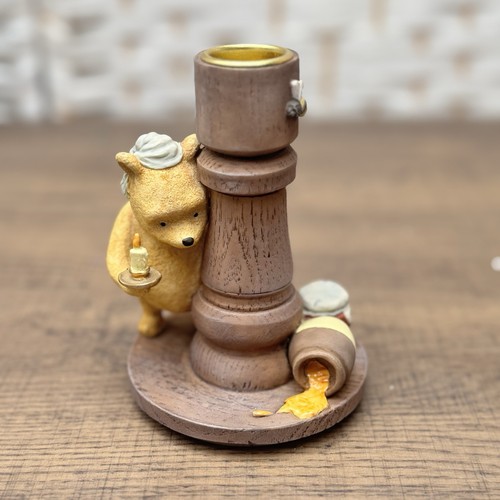 Classic pooh border fine arts - pooh,