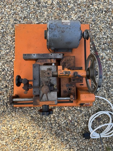 Mancuna vintage manual key - mancuna,