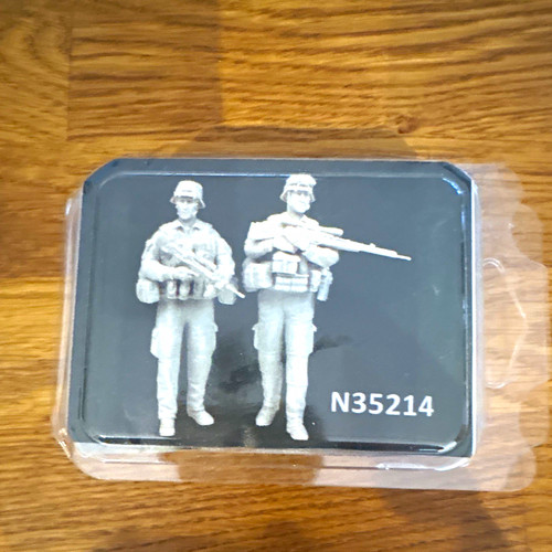 Resin militaria military - 1:35,
