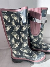 Extra Wide Leg Wellies