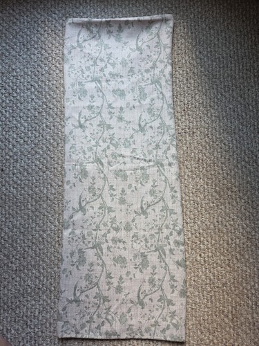 Laura ashley tablecloth toile - laura,
