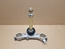 Suzuki GSXR600 K1 K2 K3 Bottom lower fork yoke clamp & fittings 2001 - 2003