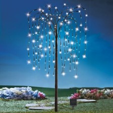 4 Foot Solar Lighted 200 LED