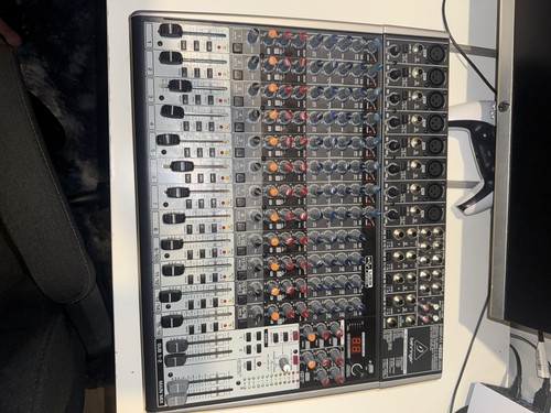 Behringer xenyx x2222usb - behringer, mixer