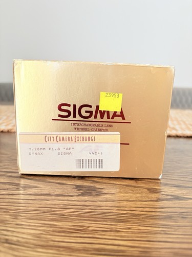 Sigma 28mm aspherical - sigma, f/1.8