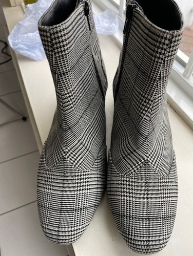 Insolia size 5 - m&s,