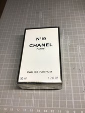 CHANEL No 19 Eau de Parfum