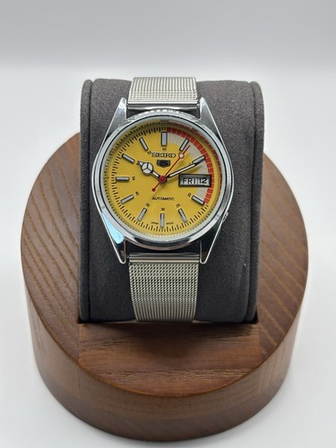 Seiko yellow racer dial - yellow,