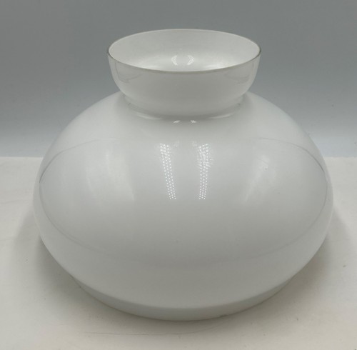 Vintage white opal - white,