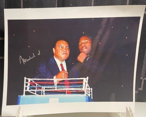 Colour 8x10 signed autograph - colour,