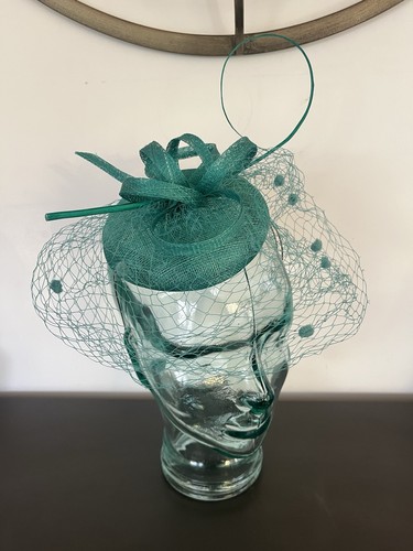Jade green pillbox fascinator