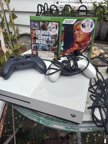 Box one with games - box, s