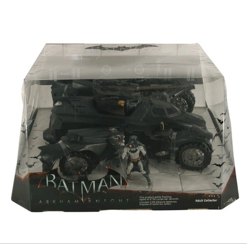 Rare batmobile sdcc exclusive - batmobile,