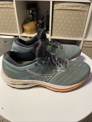 Mizuno wave inspire - 18, running